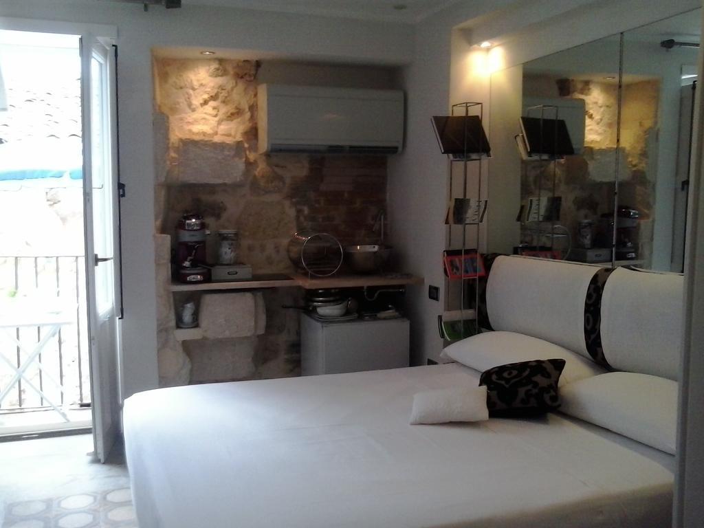 Al Tempio Di Apollo Bed & Breakfast Syracuse Room photo