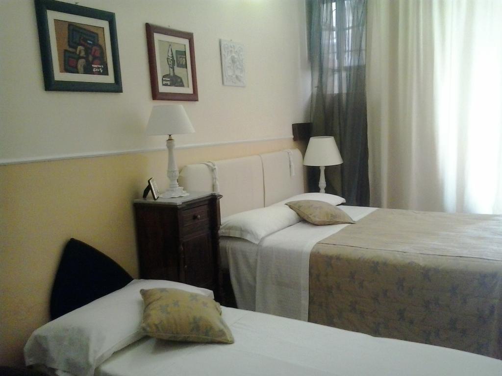 Al Tempio Di Apollo Bed & Breakfast Syracuse Room photo